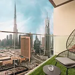 Stunning Burj Views New Luxe 2Br Dubai Mall Access